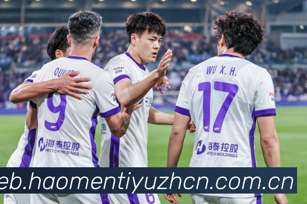 成吉思汗陵旅游区五一二名搏克选手同场竞技展现惊人肌肉力量成长观察:最新赛事动态与深度分析 成吉思汗陵旅游区五一二名搏克选手同场竞技展现惊人肌肉力量成长观察:最新赛事动态与深度分析